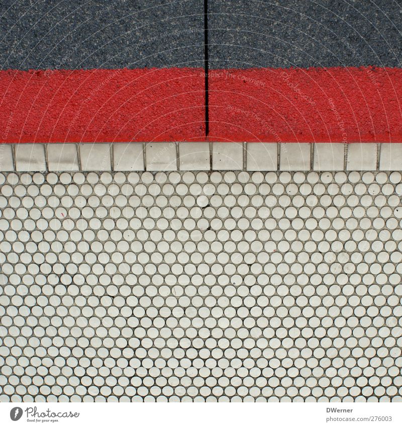I I IIIIIIIIOOOOOO Design Kunst Schwimmbad Architektur Mauer Wand Straße Stein Beton Zeichen Ornament Linie Streifen eckig rund grau rot weiß Sicherheit Schutz