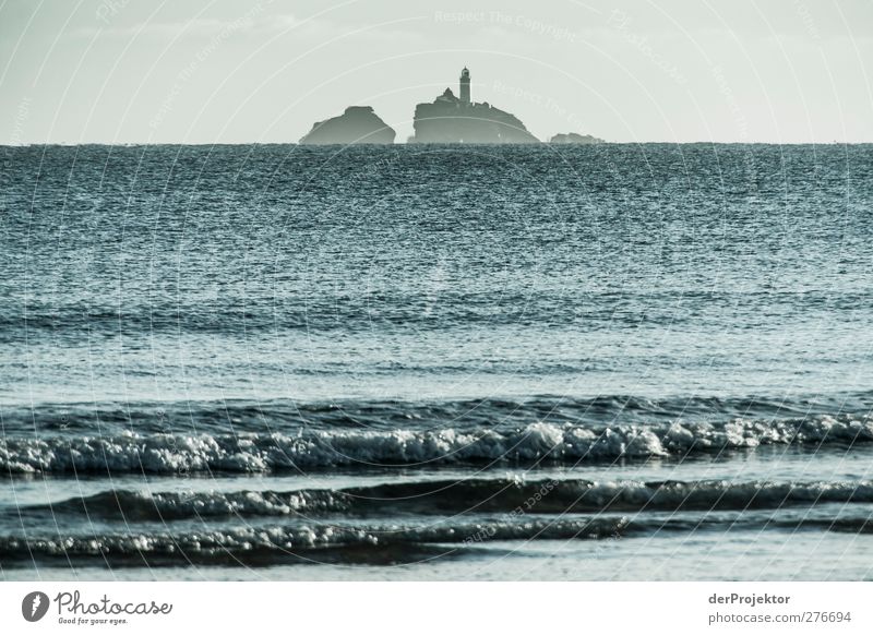 Bis zum Horizont und nicht weiter Meer Umwelt Natur Landschaft Urelemente Luft Wasser Himmel Sonne Frühling Klima Schönes Wetter Felsen Wellen Küste Seeufer