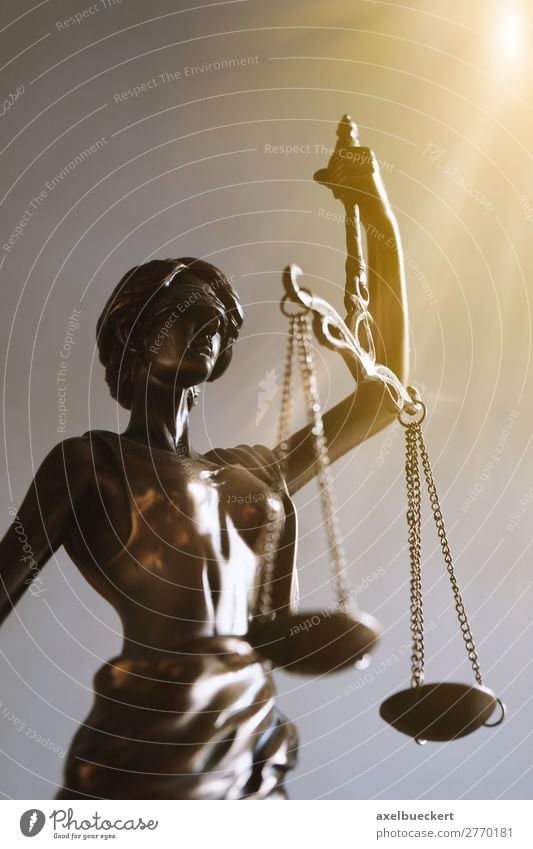 Justitia Business Frau Erwachsene Gerechtigkeit Statue Symbole & Metaphern Bronze blind Gleichgewicht Legislative Skulptur Gesetze und Verordnungen