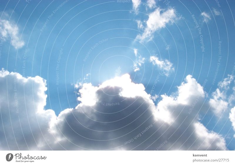 Schönwetter-Wolken-Himmel blau Sonne verstecken Stimmung Kontrast