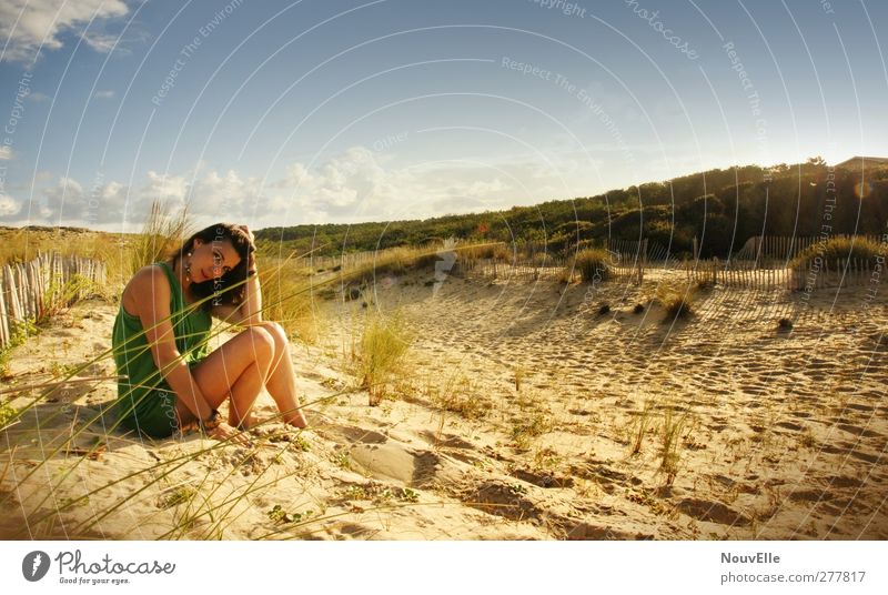 If you ever. Mensch feminin Junge Frau Jugendliche Leben 1 18-30 Jahre Erwachsene Landschaft Sand Himmel Wolken Sonne Sommer Schönes Wetter Wärme Sträucher