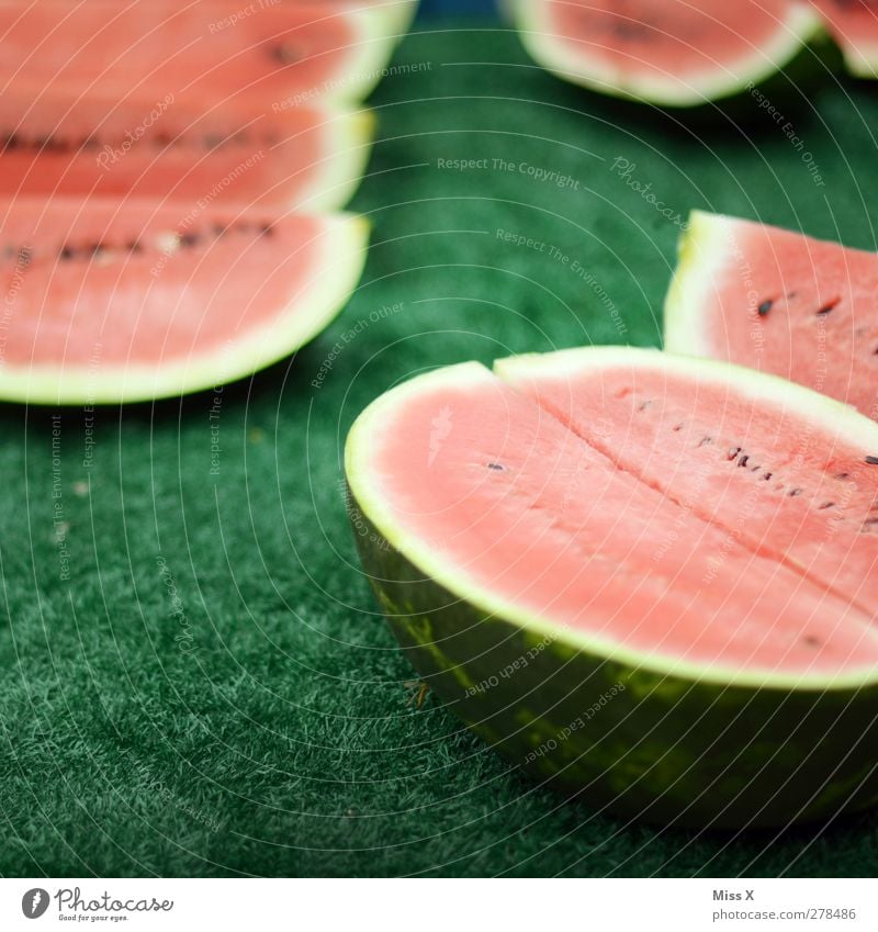Melone Lebensmittel Gemüse Frucht Ernährung Bioprodukte Vegetarische Ernährung Diät frisch lecker saftig süß rot Wochenmarkt Gemüsemarkt Obstladen Obstverkäufer