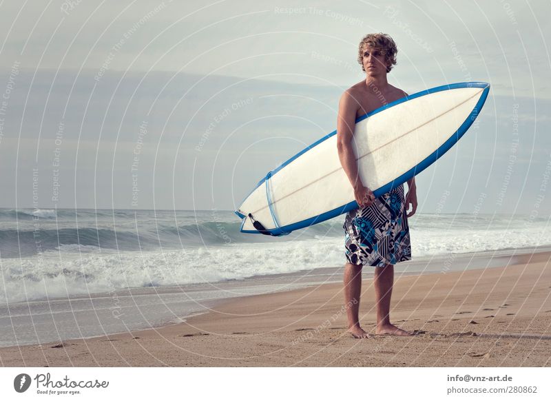 Surfer Lifestyle Freude Körper sportlich Fitness Freizeit & Hobby Ferien & Urlaub & Reisen Sommer Sommerurlaub Sonne Sonnenbad Strand Meer Wellen Sport