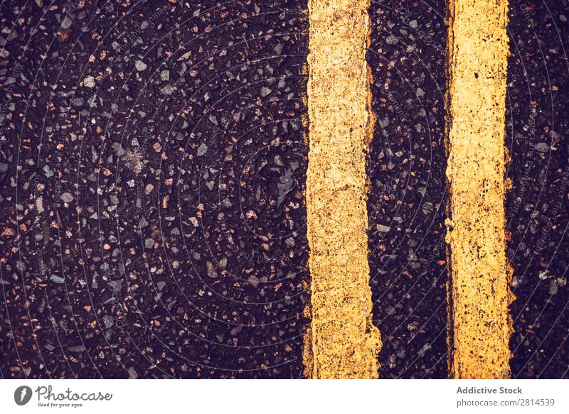 Nahaufnahme der Straßenmarkierung Hintergrundbild Markierung Asphalt Hautfalten Verkehr Ferien & Urlaub & Reisen Geschwindigkeit Autobahn Richtung gelb Ausflug