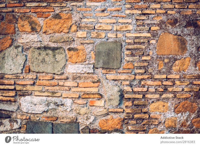 Ziegel- und Steinmauer in Rom, Italien. Textur-Hintergrund Wand Backstein Römer abstrakt antik solide Zement rau dreckig Maurer alt grau Beton Konsistenz Design