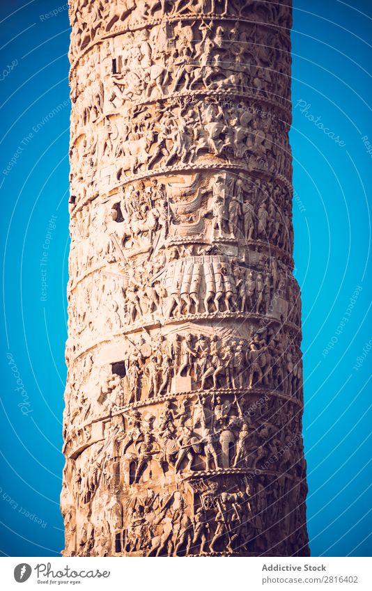 Detail der Säule von Tajan. Römische Triumphsäule in Rom, Italien Italienisch kämpfen König Bogen Stein Skulptur Archäologie Statue Marmor