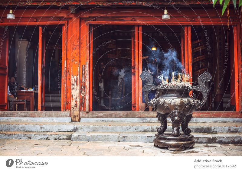 HA NOI, VIET NAM - 13. JULI 2015: Voi Phuc Pagode in Hanoi, Vietnam antik Antiquität Architektur Asien asiatisch Attraktion Buddhismus buddhistisch Gebäude