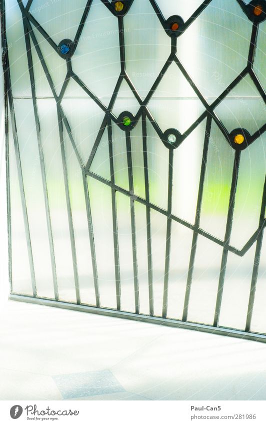 Farbspiel Architektur Kultur Buntglas Kirche Kirchenfenster Mosaik Stein Glas Metall Netzwerk Denken entdecken Erholung außergewöhnlich blau gelb grün schwarz