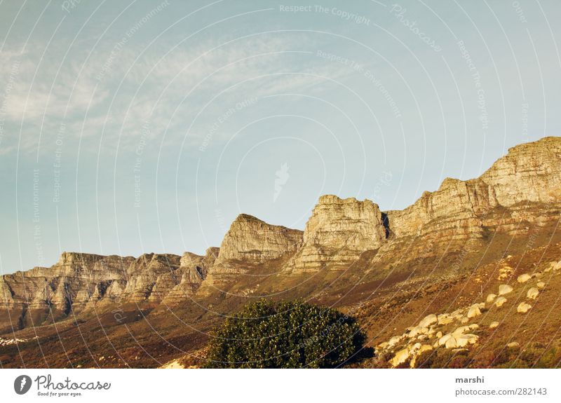 The Twelve Apostles Natur Landschaft Pflanze Himmel Frühling Sommer Hügel Felsen Berge u. Gebirge Gipfel braun Südafrika bergig Reisefotografie