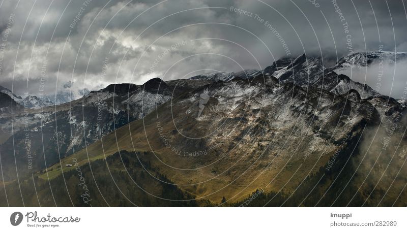 Willkommen am Berg des Grauens Umwelt Natur Landschaft Urelemente Luft Wasser Himmel Wolken Gewitterwolken Sonnenaufgang Sonnenuntergang Sonnenlicht Herbst