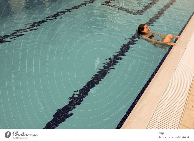 ein Pool nur für mich (Seltenheitswert) Freude sportlich Schwimmen & Baden Freizeit & Hobby Spielen Ferien & Urlaub & Reisen Sommerurlaub Mädchen Kindheit
