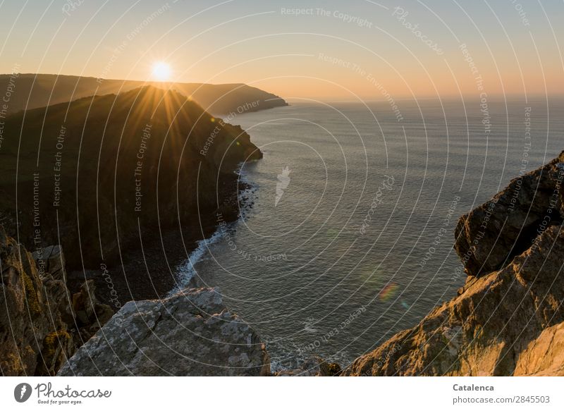 Die letzten Sonnenstrahlen Ferien & Urlaub & Reisen Ausflug Freiheit wandern Landschaft Urelemente Wolkenloser Himmel Horizont Sonnenlicht Winter Schönes Wetter