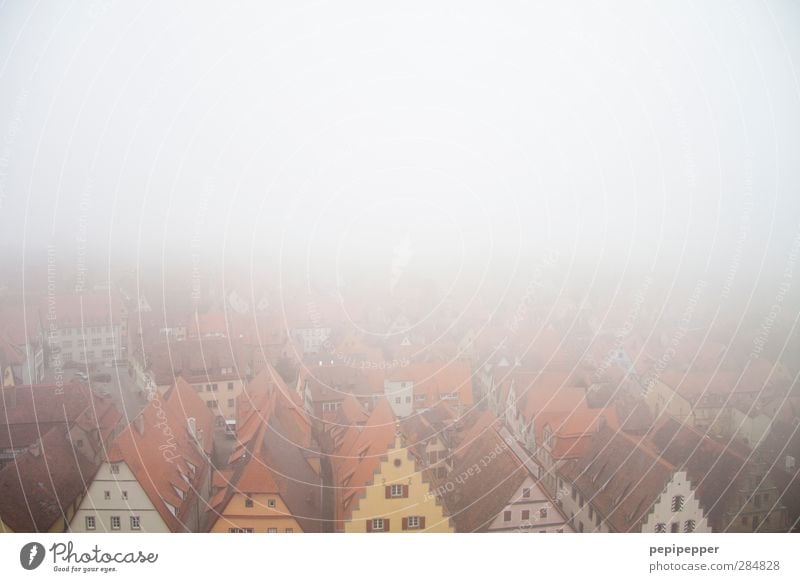 Rothenburg ob der Tauber Tourismus Ferne Sightseeing Städtereise Häusliches Leben Wohnung Haus Horizont schlechtes Wetter Nebel Kleinstadt Stadtzentrum Altstadt