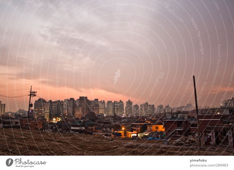 Sonnenuntergang in Seoul Süd Korea Asien Stadt Hauptstadt Altstadt Menschenleer Hochhaus Gebäude trashig violett orange rosa Farbfoto Gedeckte Farben