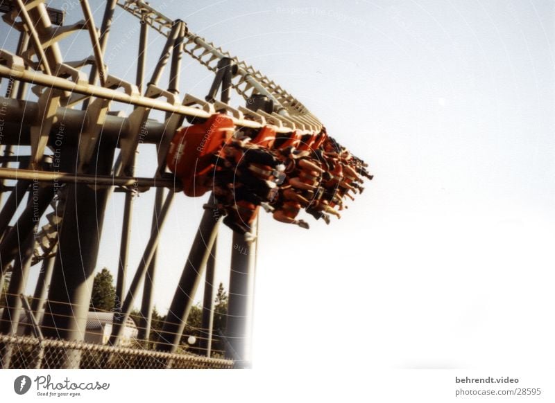 Wie so viele von Vekoma... Achterbahn Vergnügungspark hängen fahren Freizeit & Hobby schreien Suspended Coaster Rollercoaster Top Gun Canada's Wonderland