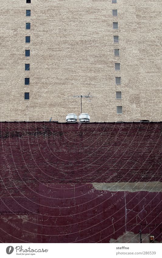 nichts zu beschönigen St. Louis USA Stadt Stadtrand Haus Mauer Wand Fassade Fenster trist schäbig Ziegelbauweise Farbfoto Außenaufnahme Textfreiraum unten