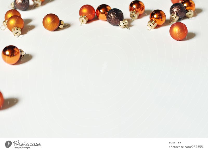 aufhängen! Feste & Feiern Weihnachten & Advent glänzend hell rund braun orange weiß Dekoration & Verzierung Christbaumkugel Baumschmuck Kugel helle Fläche