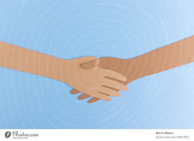 Hände schütteln | Zwei Hände aus Papier ausgeschnitten geben sich die Hand Erfolg sprechen Team Mensch 2 Arbeit & Erwerbstätigkeit Kommunizieren machen
