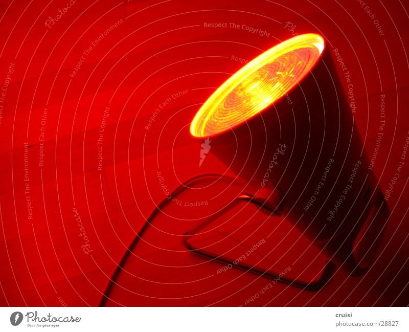 Rotlicht Lampe rot heiß Elektrizität Glühbirne Licht Häusliches Leben Ampel Lichterscheinung