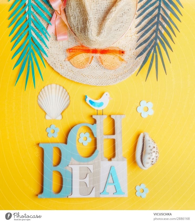 Strohhut mit Sonnenbrille und tropischen Blättern Stil Design schön Erholung Ferien & Urlaub & Reisen Tourismus Sommer Sommerurlaub Strand feminin Mode Hut gelb