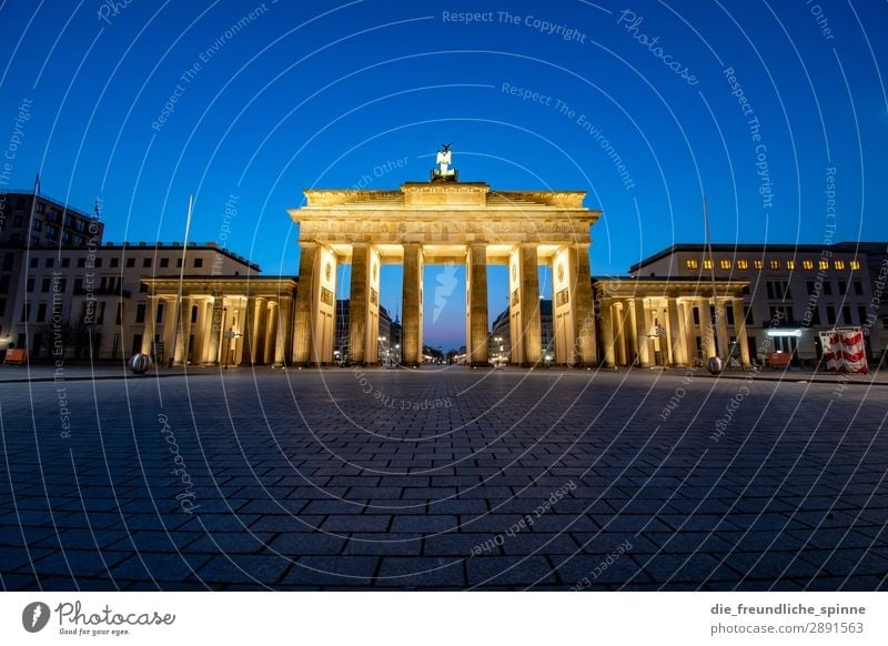 Sonnenaufgang am Brandenburger Tor Berlin Architektur Hauptstadt historisch Himmel Deutschland Wahrzeichen Tourismus Farbfoto Bauwerk Außenaufnahme
