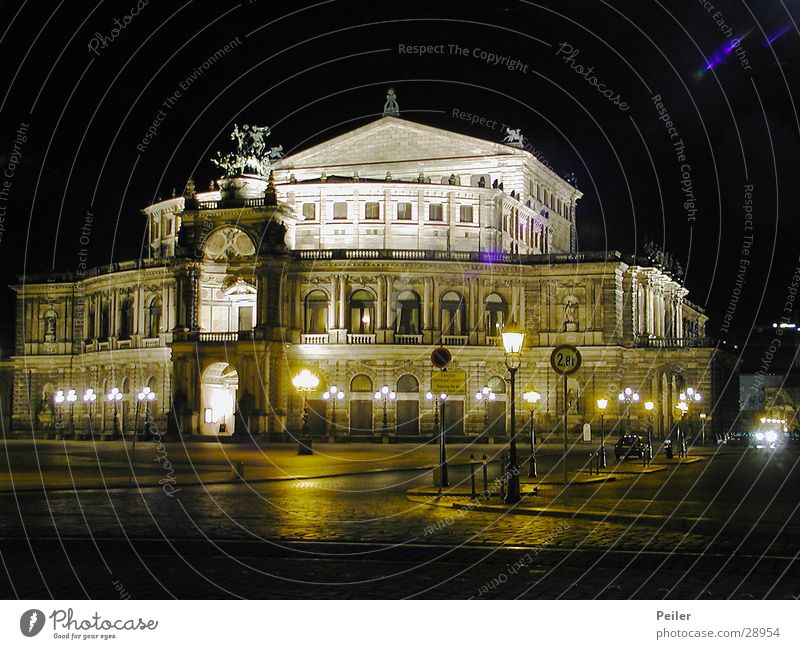 Semperoper bei Nacht (Dresden) Gebäude Nachtaufnahme Architektur Oper