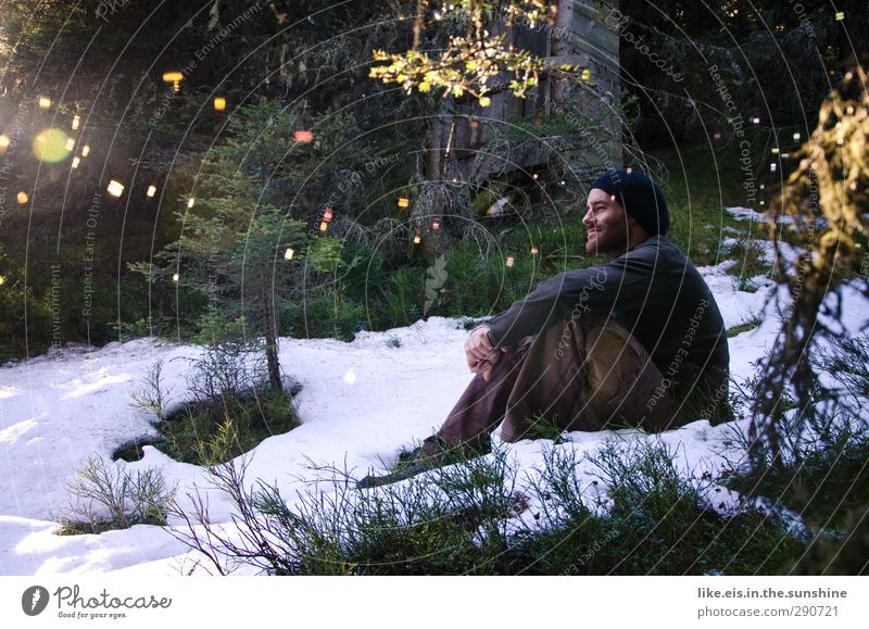 Neulich im Narnia-schrank harmonisch Wohlgefühl Zufriedenheit Sinnesorgane Erholung ruhig Ausflug Winter Schnee Winterurlaub maskulin Junger Mann Jugendliche