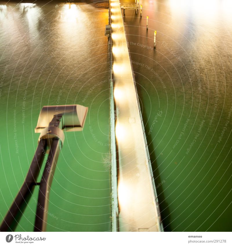 Lichtbrücke Ferien & Urlaub & Reisen Ausflug Technik & Technologie Wasser Wellen Küste Meer See Turm Leuchtturm Fußgänger Straße Brücke Schifffahrt Kreuzfahrt