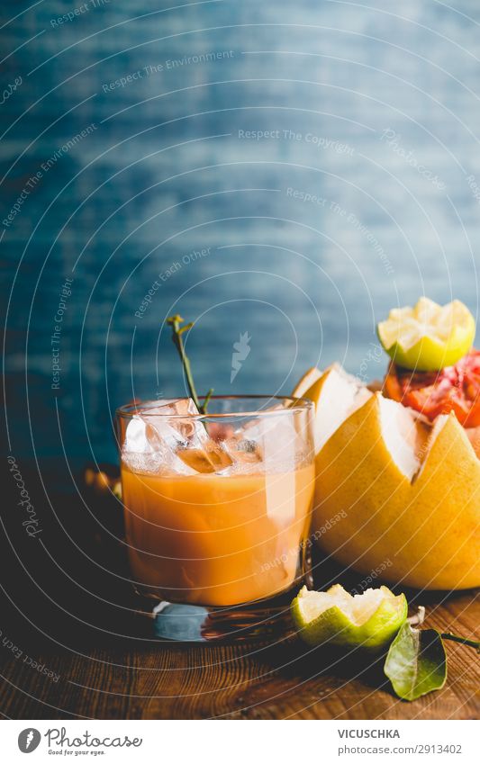 Zitrussaft im Glas Lebensmittel Frucht Orange Ernährung Frühstück Bioprodukte Vegetarische Ernährung Getränk Saft Stil Design Gesunde Ernährung Hintergrundbild