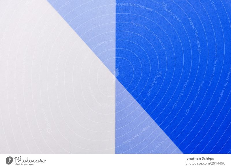 grafisches Hintergrundbild aus Buntpapier Basteln Papier einfach blau weiß flach Geometrie graphisch Entwurf minimalistisch Karton Textfreiraum Doppelbelichtung
