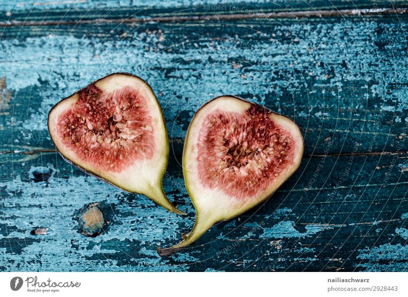 Feigen Lebensmittel Frucht Ernährung Bioprodukte Vegetarische Ernährung Gesundheit Gesundheitswesen Snowboard Holz lecker natürlich saftig schön süß blau rot