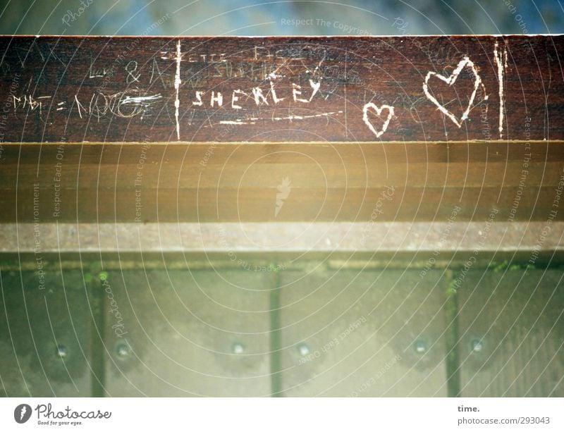 HOT LOVE | erstmal für immer Gemälde Brückengeländer Dekoration & Verzierung Holz Zeichen Schriftzeichen Graffiti Herz hell Wärme Vertrauen Sympathie Liebe