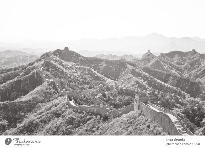 The Wall- Abgrenzung Umwelt Natur Landschaft Pflanze China Asien Mauer Wand Chinesische Mauer Bauwerk lang Grenze Grenzgebiet Barriere Trennung Ausgrenzung