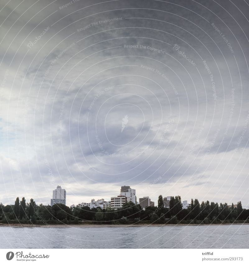 Bonn Castell Skyline Wasser Wolken Flussufer Stadt Hauptstadt Stadtrand Menschenleer Hochhaus Fortschritt Gesellschaft (Soziologie) Horizont Farbfoto