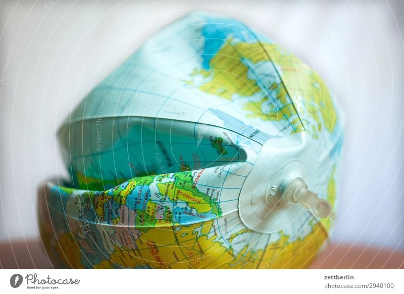 Globalisierung Erde Kontinente Globus Heimat Klima Klimaschutz Mensch Planet Gewächshaus Treibhausgas Umwelt Umweltschutz Umweltverschmutzung Ball Wasserball