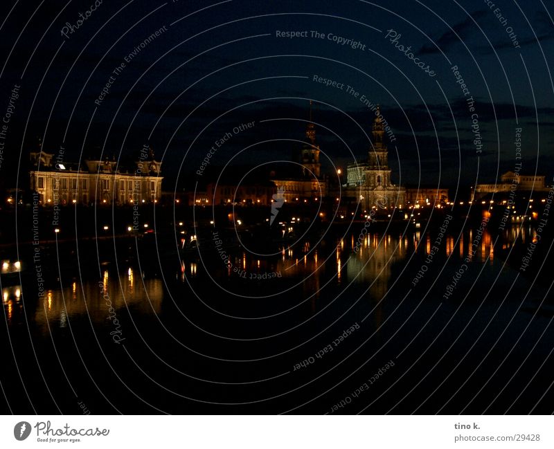 Dresden@Night Nacht Reflexion & Spiegelung Panorama (Aussicht) Langzeitbelichtung Architektur Altstadt Elbe groß Wasserspiegelung Silhouette Nachtaufnahme