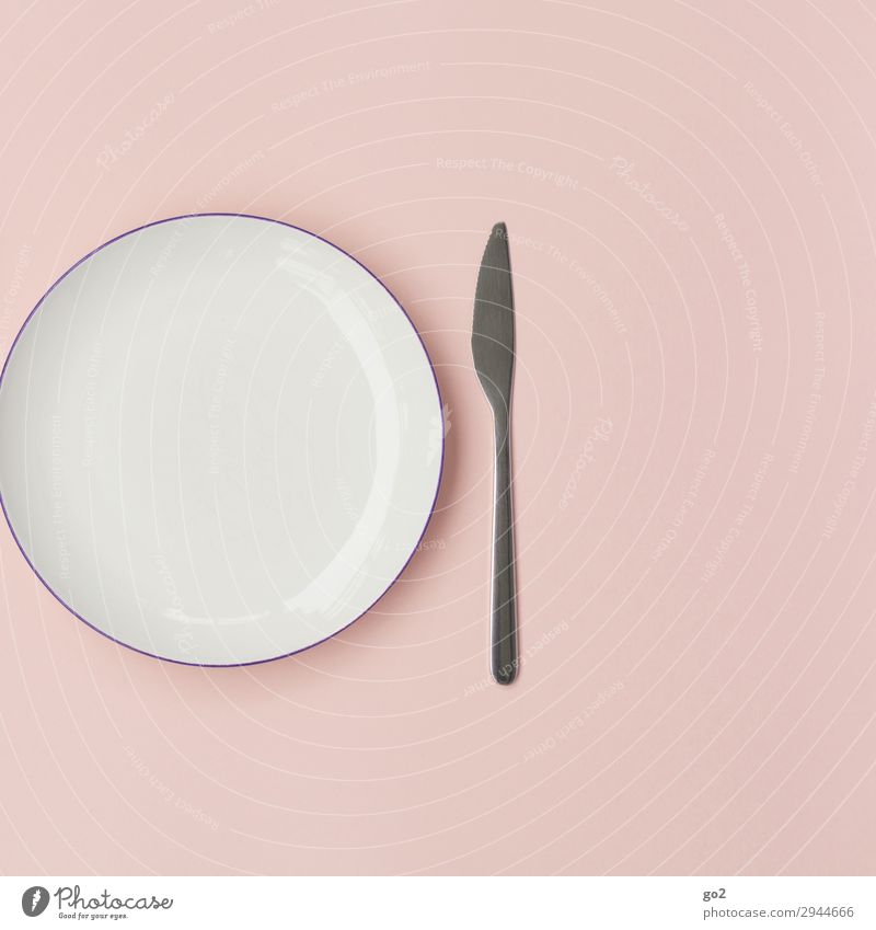 Teller und Messer Ernährung Diät Fasten Geschirr Besteck Gesunde Ernährung Metall ästhetisch rosa weiß diszipliniert Ordnungsliebe Reinlichkeit Sauberkeit
