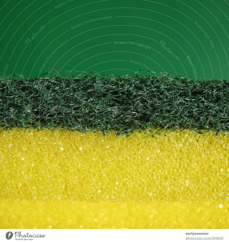 schwammige Übergänge Fußballplatz Moos Linie Streifen Netz mehrfarbig gelb grün Kunst Schwamm Spülschwamm Geschirrspülen Schicht Schichten Schichtsalat Material