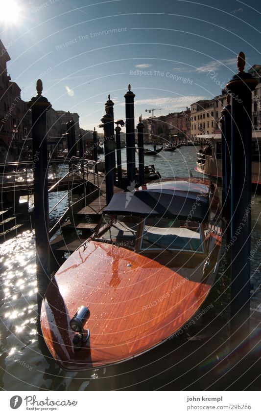 fenedigs flotter flitzer Venedig Italien Hafenstadt Altstadt Sehenswürdigkeit Verkehr Schifffahrt Bootsfahrt Jacht Motorboot Kanal Schwimmen & Baden Coolness