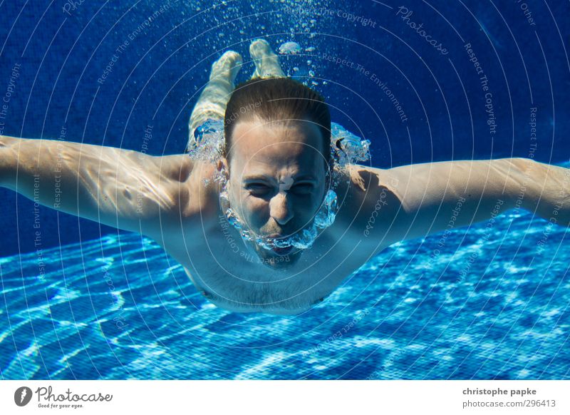 atemlos Wellness Wohlgefühl Erholung Schwimmen & Baden Ferien & Urlaub & Reisen Sommer Sommerurlaub Sport Wassersport Sportler Schwimmbad atmen frieren