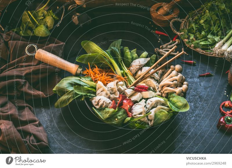 Asiatische Küche. Koreanischer Eintopf Lebensmittel Gemüse Suppe Kräuter & Gewürze Ernährung Mittagessen Bioprodukte Vegetarische Ernährung Diät Slowfood