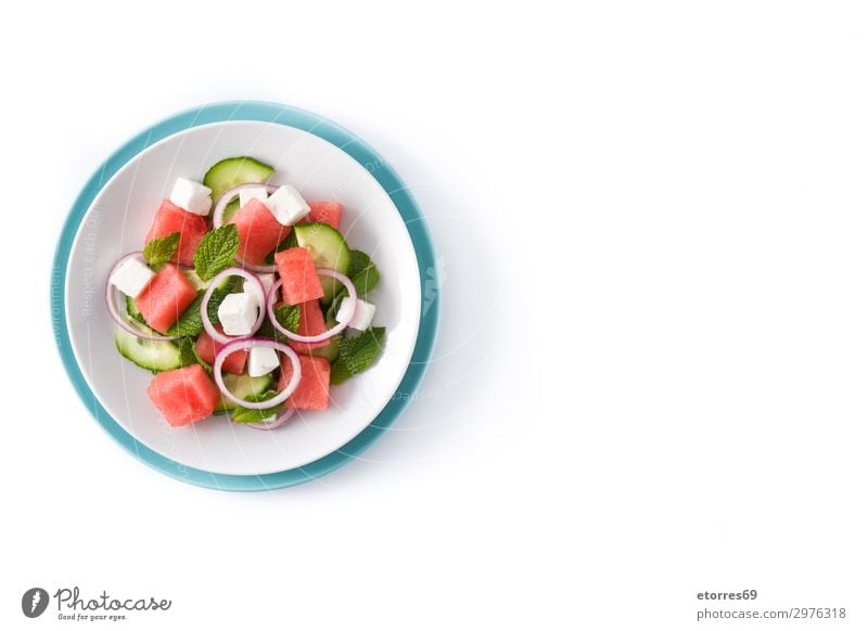 Wassermelonensalat mit Fetakäse Gemüse Frucht Vegetarische Ernährung Asiatische Küche Teller exotisch Sommer Herbst Blatt Stein frisch blau grau grün rot weiß