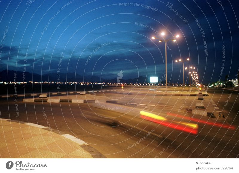 Nachtfahrt Geschwindigkeit Straßenbeleuchtung Ägypten Langzeitbelichtung Verkehr Kurve Landschaft