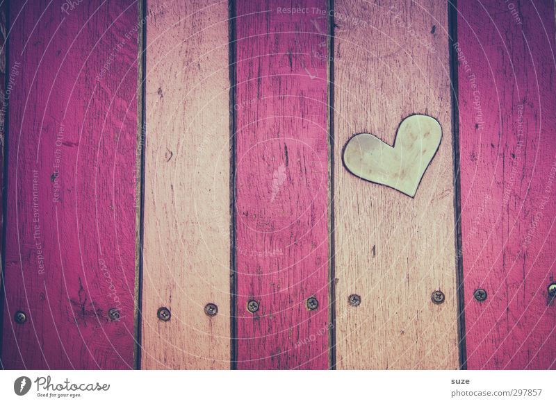 Liebe für's Detail | Herz gefunden Lifestyle Design Dekoration & Verzierung Muttertag Mauer Wand Fassade Holz Zeichen Streifen klein niedlich trashig rosa