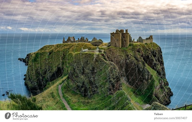 Dunnottar Castle Ferien & Urlaub & Reisen Sightseeing Meer Schottland Ruine Burg oder Schloss Hügel Küste Nordsee Sehenswürdigkeit Denkmal Tourismus Tradition