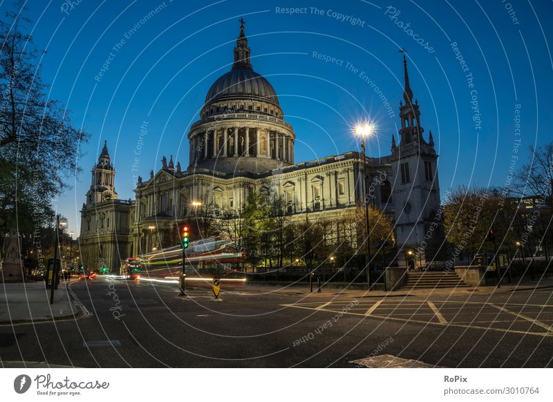 St. Pauls Cathedral of London. Lifestyle Design Wellness Meditation Freizeit & Hobby Ferien & Urlaub & Reisen Tourismus Sightseeing Städtereise Beruf Wirtschaft