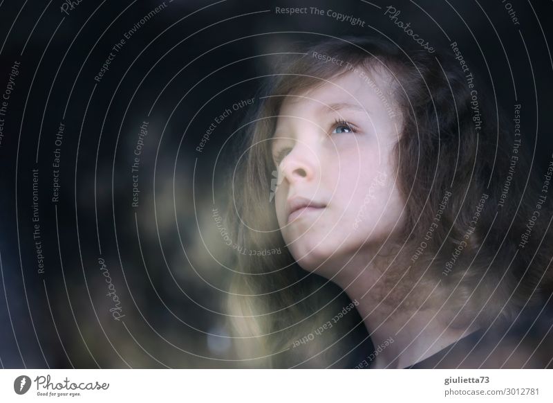 Isolation | Hallo Universum... Junge Kindheit 1 Mensch 8-13 Jahre beobachten träumen Traurigkeit Einsamkeit Phantasie Trauer Religion & Glaube Sehnsucht