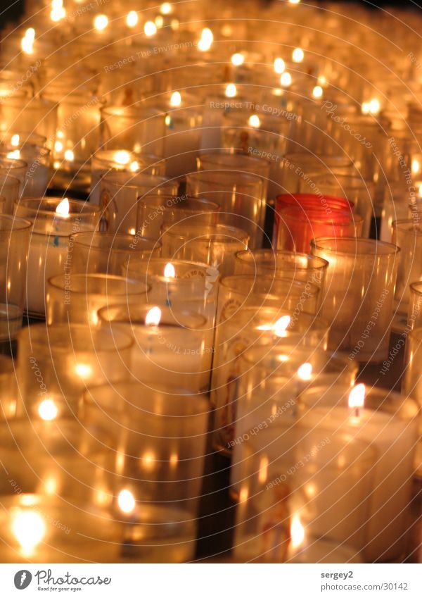 Lichter Kerze gelb brennen Häusliches Leben Religion & Glaube Flamme Brand hell