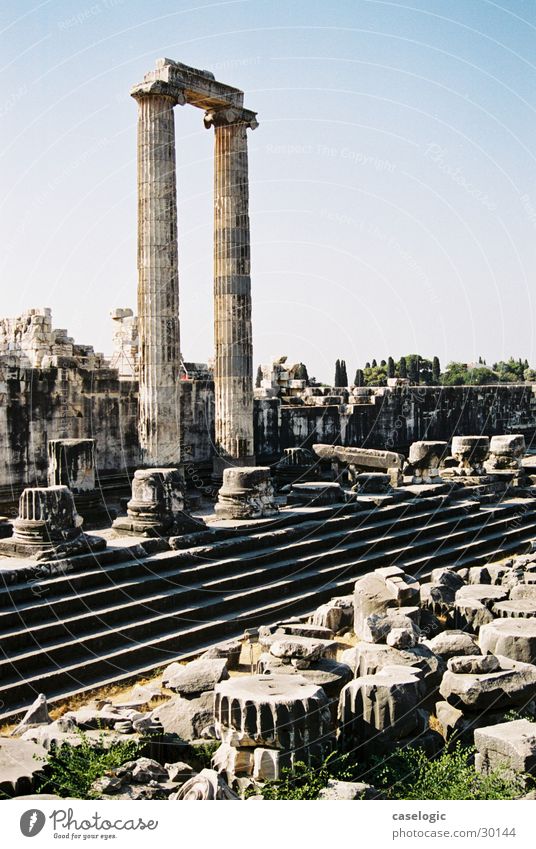 Die Ruine von Didima Tempel Türkei Freizeit & Hobby Säule Stein