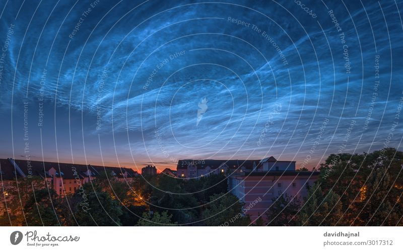 Leuchtende Nachtwolken über Mannheim Technik & Technologie Wissenschaften Fortschritt Zukunft Astronomie Umwelt Natur Landschaft Himmel Wolken Nachthimmel